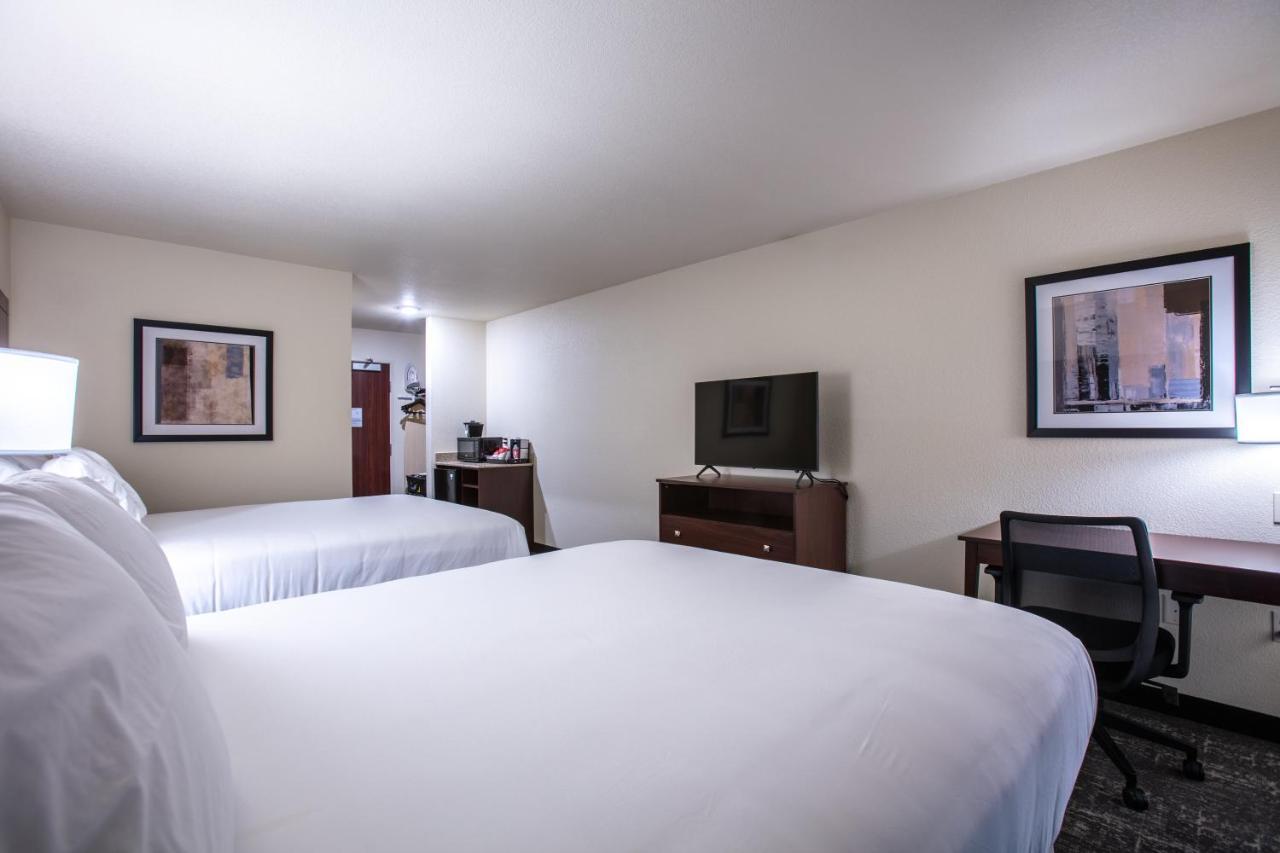 Cobblestone Inn & Suites - Pine Bluffs מראה חיצוני תמונה