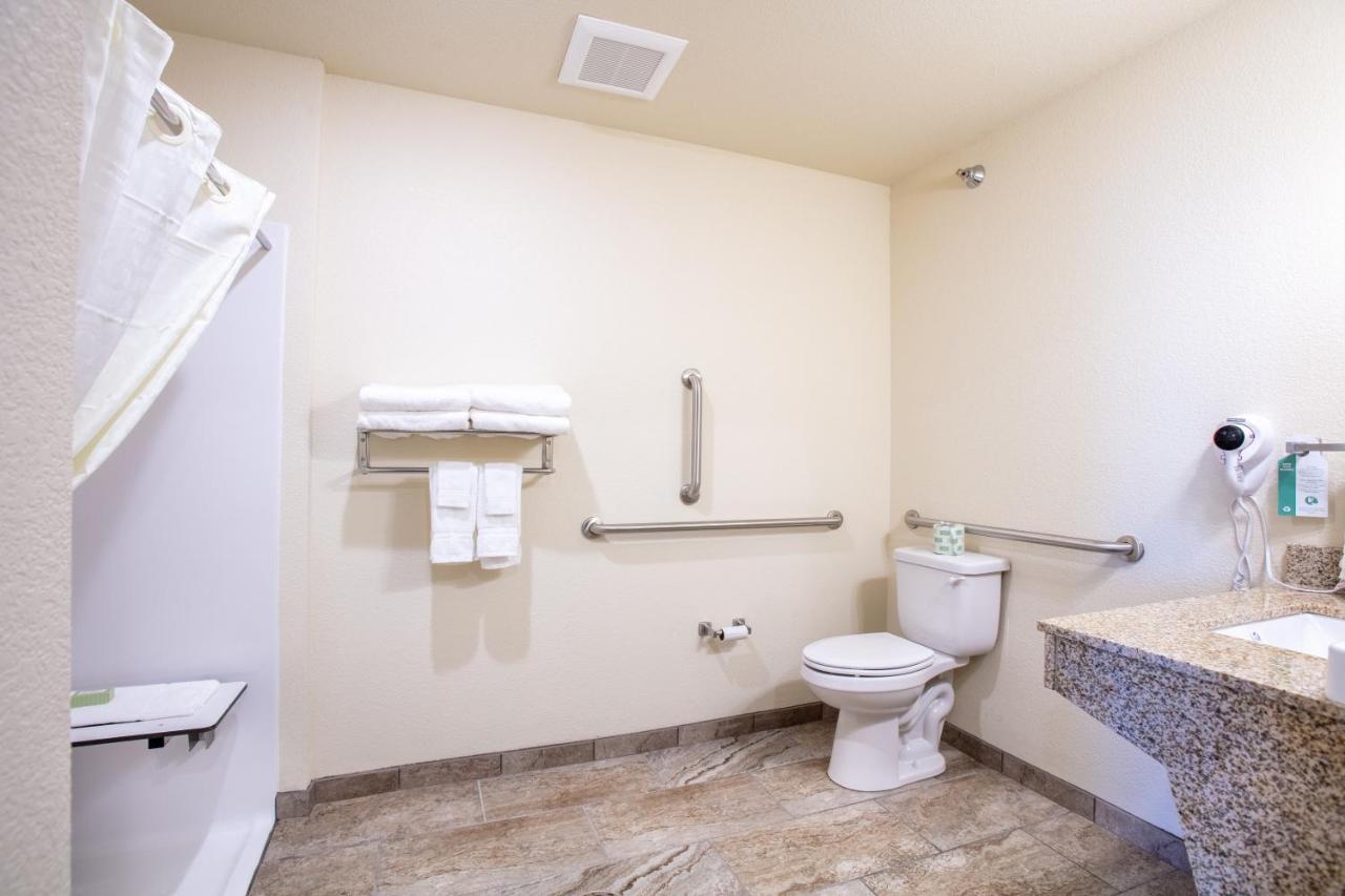Cobblestone Inn & Suites - Pine Bluffs מראה חיצוני תמונה