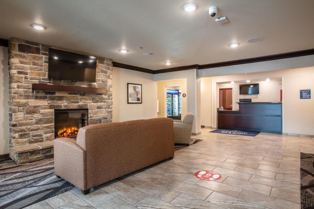 Cobblestone Inn & Suites - Pine Bluffs מראה חיצוני תמונה