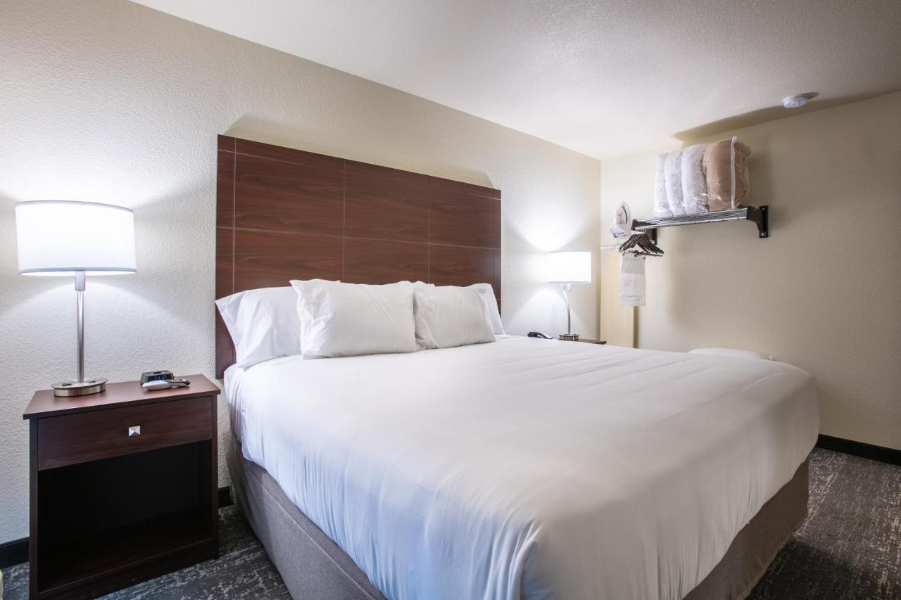 Cobblestone Inn & Suites - Pine Bluffs מראה חיצוני תמונה
