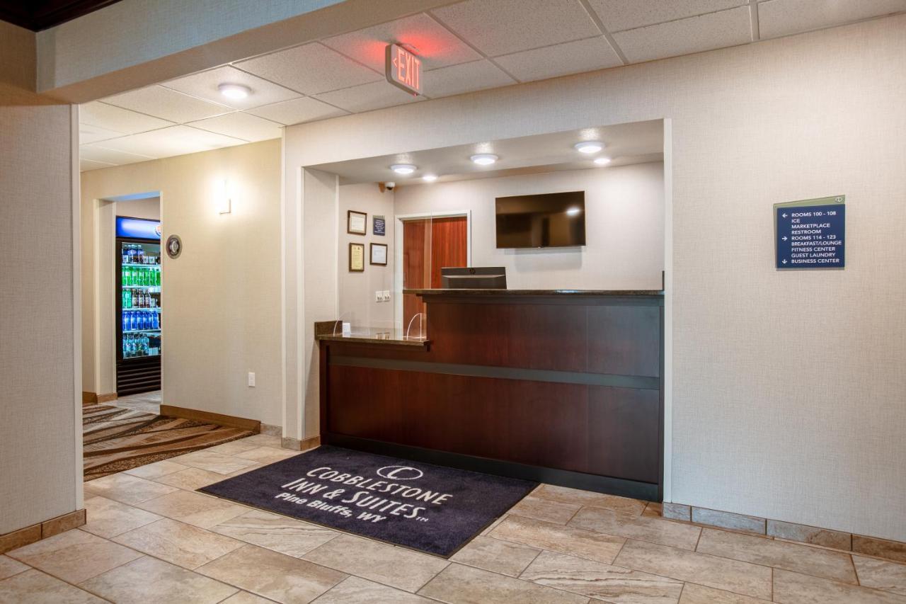 Cobblestone Inn & Suites - Pine Bluffs מראה חיצוני תמונה