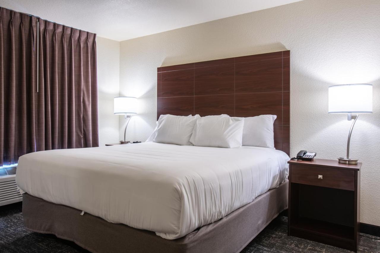 Cobblestone Inn & Suites - Pine Bluffs מראה חיצוני תמונה