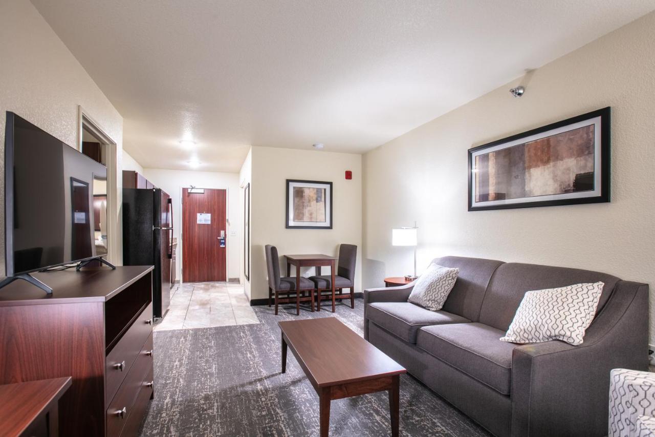 Cobblestone Inn & Suites - Pine Bluffs מראה חיצוני תמונה